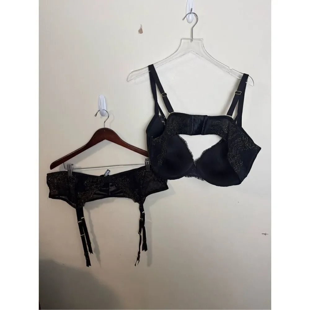Torrid Strappy Lurex Lace Garter NWT 3X/4X plus Matching Padded Lace  Bra 44DDD